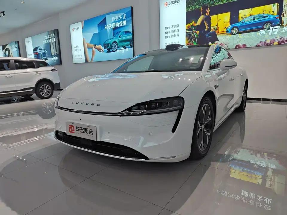 Zhijie S7 855km Max 2025