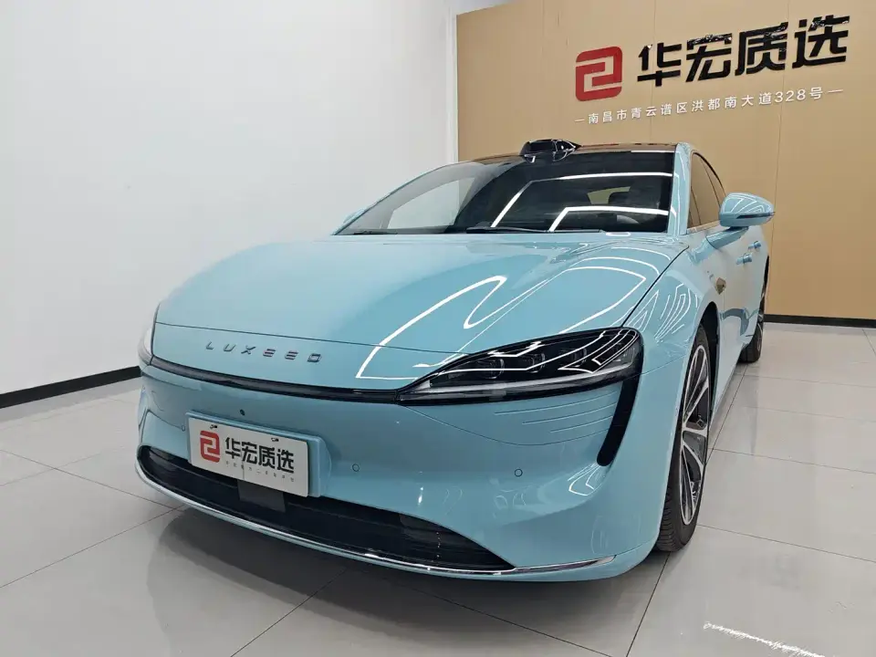 Zhijie S7 855km Max 2025