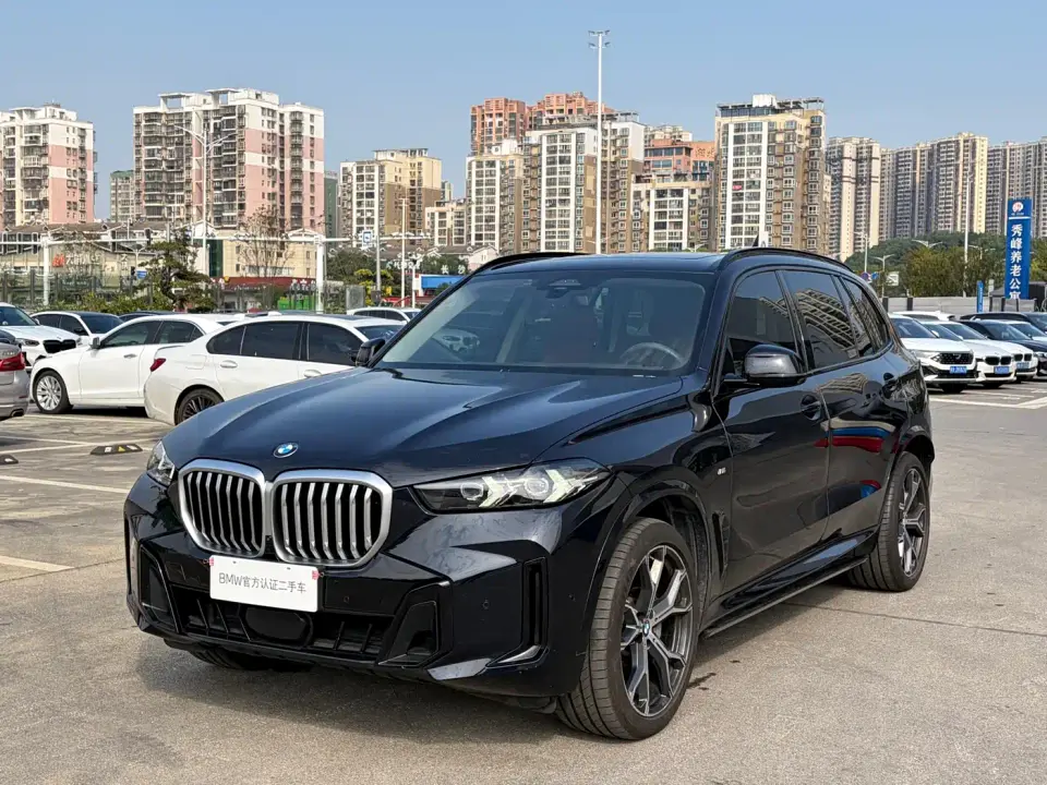 BMW X5 Model xDrive 30Li Exclusive M Sport Blackout Package 2025