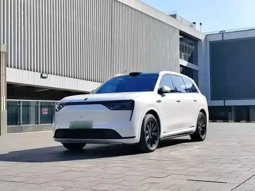 AITO Wenjie AITO M8 Model Extended Range Max+ Edition 53.4kWh 6-Seater 2025