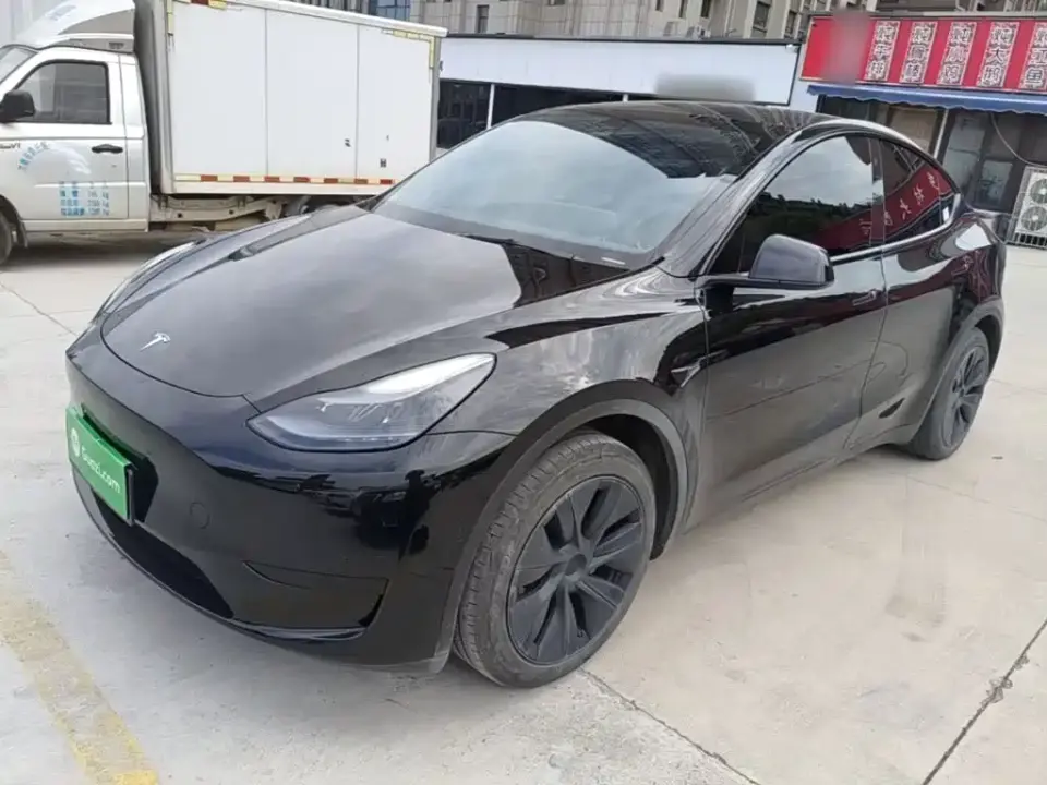 Tesla Model Y Rear-Wheel Drive Edition 2023