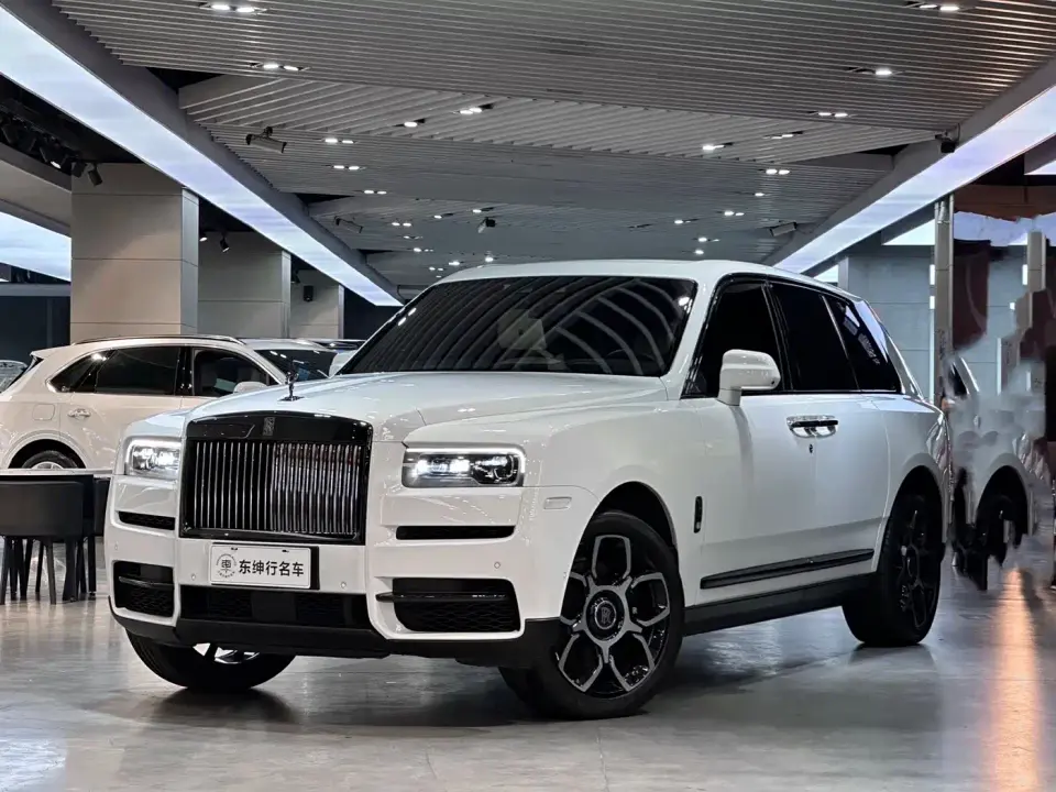 Rolls-Royce Cullinan Black Badge 2021