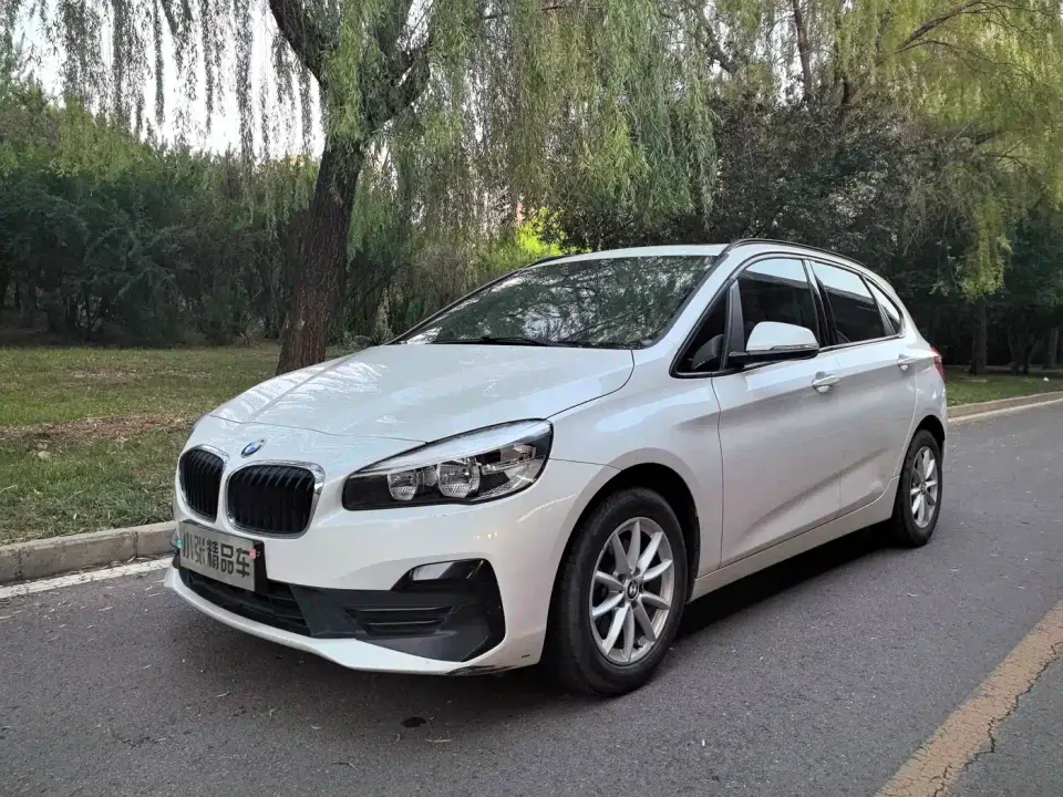 BMW 2 Series Touring 218i Sport Line 2019