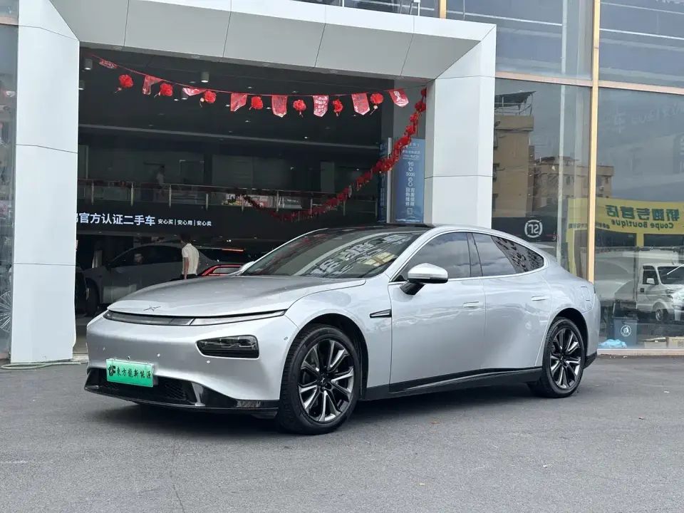 XPeng P7 Model 670N 2023
