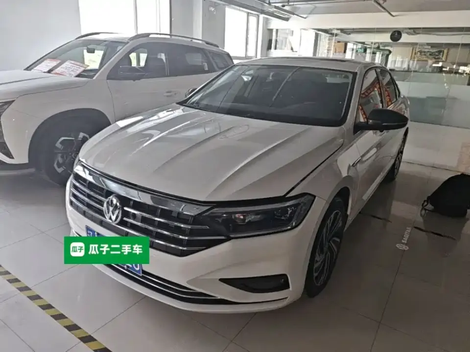 Volkswagen Sagitar 280TSI DSG Surpassing Edition 2021