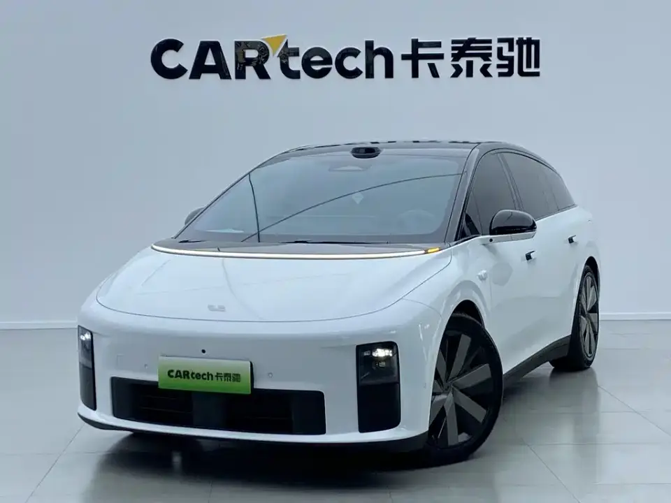 Li Auto i6 4WD Base Model 2026