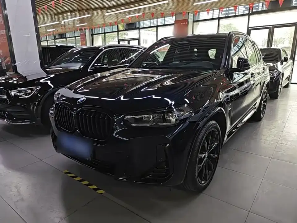 BMW X3 xDrive30i Premium M Night Package 2023
