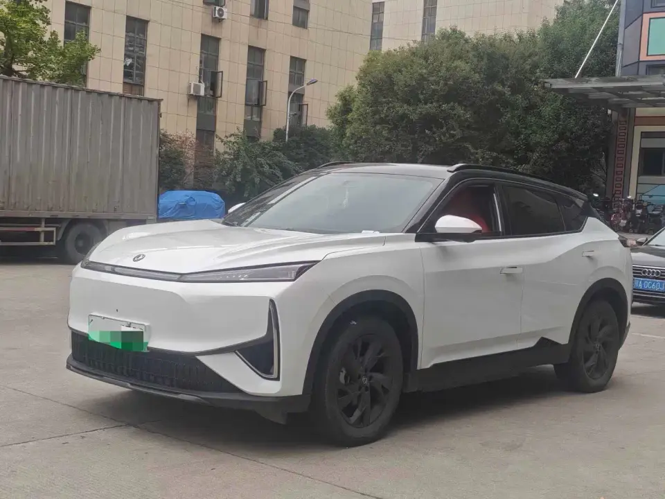 Dongfeng Aeolus Dongfeng Fengshen L7 Model 518 Comfort Champion Edition 2025