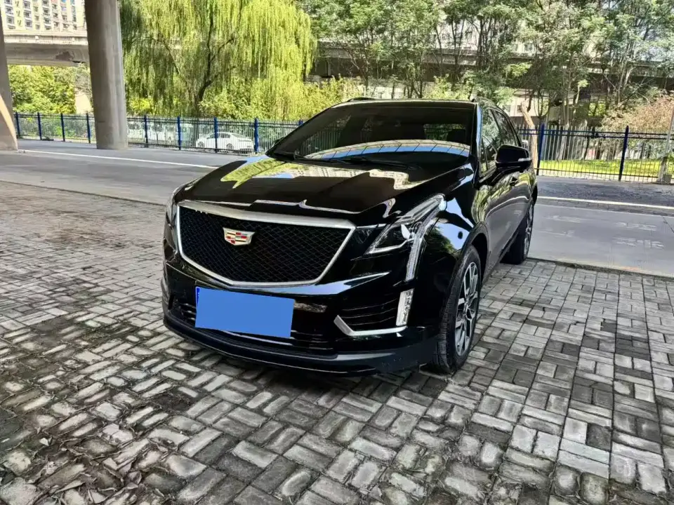 Cadillac XT5 2.0T AWD Luxury (Hummingbird Edition) 2024