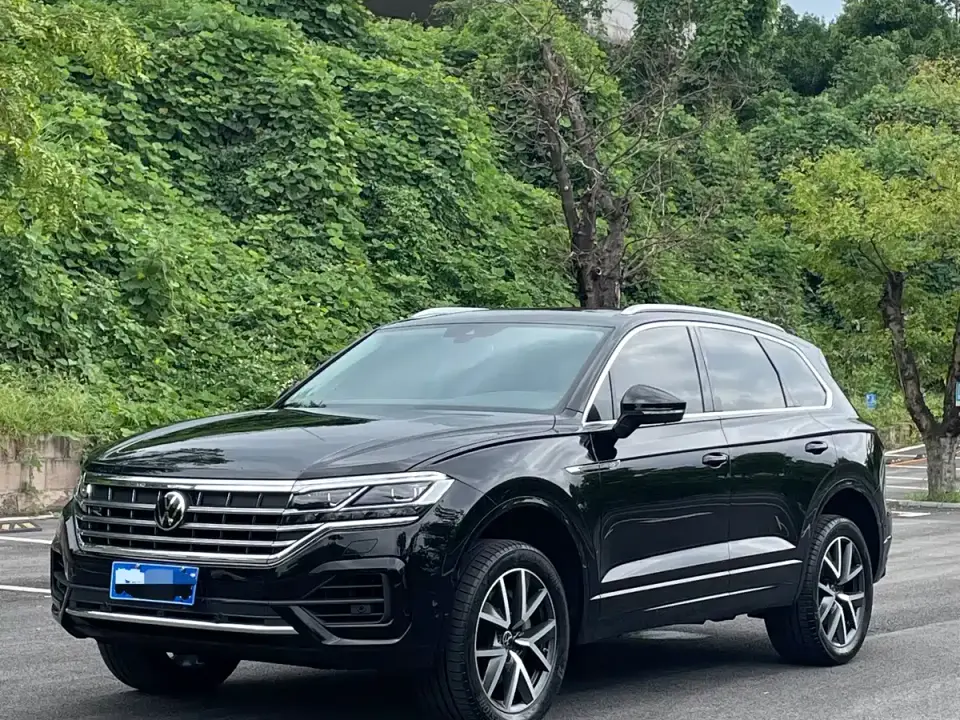 Volkswagen Touareg 3.0TSI R-Line Classic Sports Package 2024