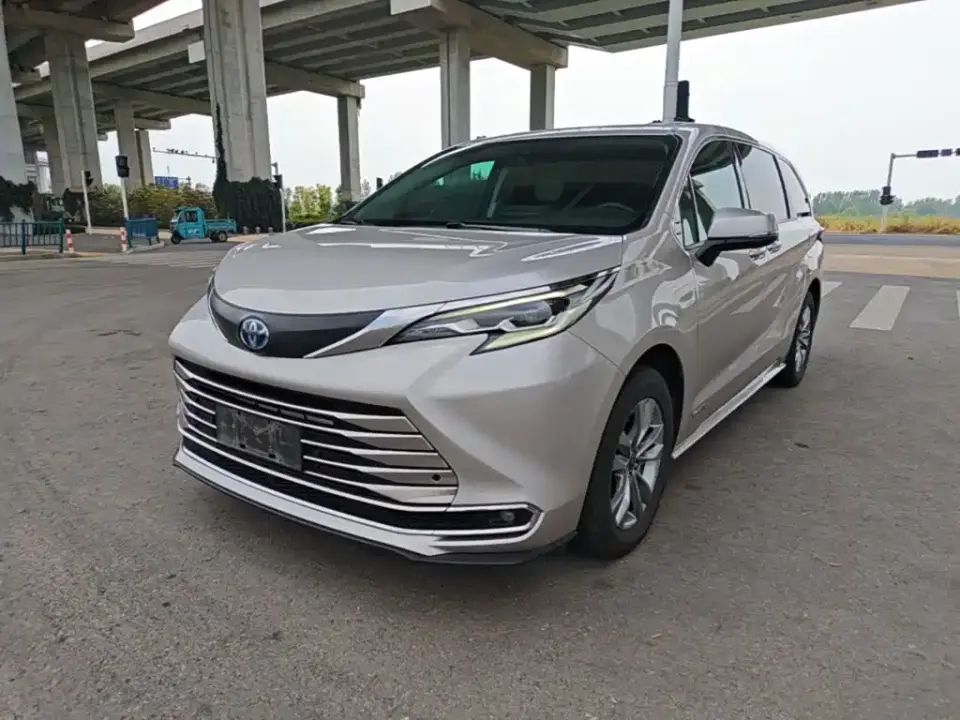 Toyota Sienna 2.5L Hybrid Comfort Edition 2023