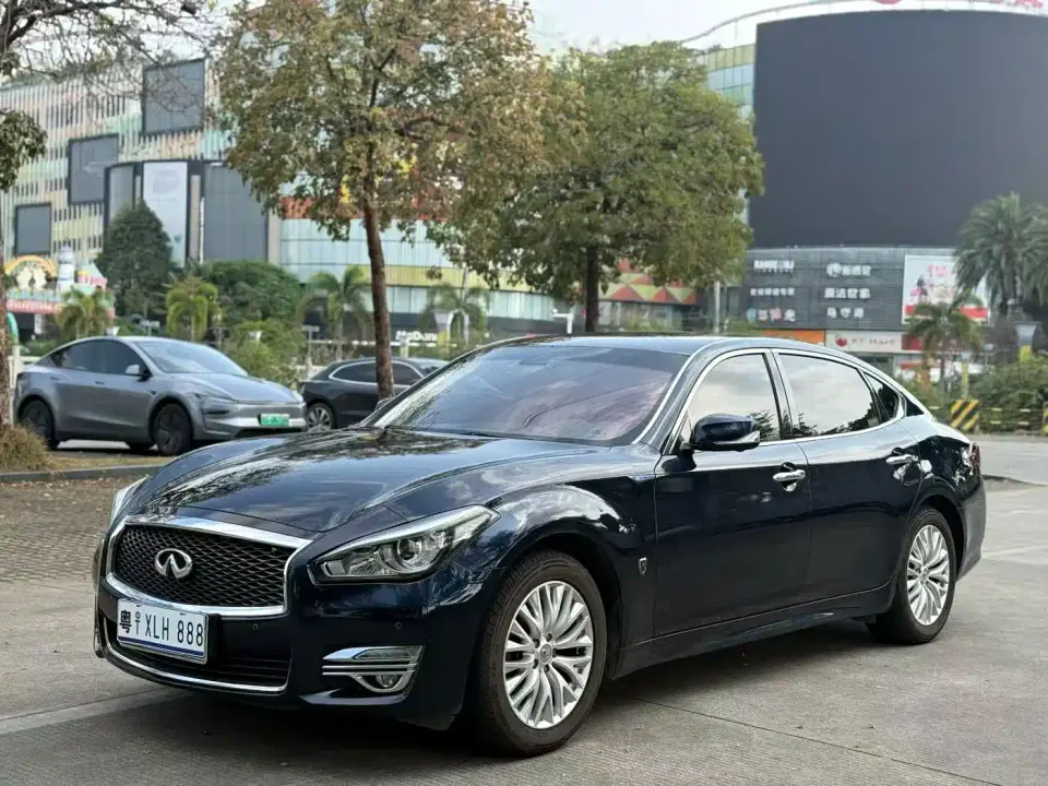 Infiniti Q70 Q70L 2.0T Enjoyment Edition 2020