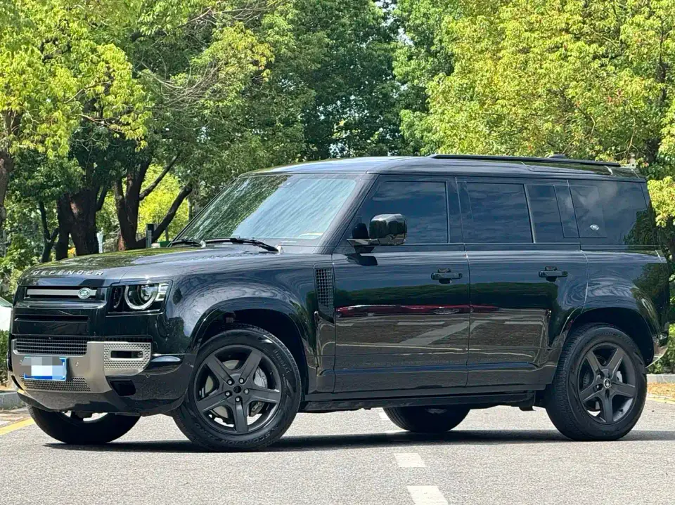 Land Rover Defender 110 3.0T P400 X-DYNAMIC HSE 2024