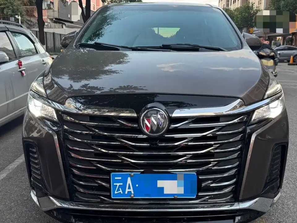Buick GL8 Land Business Class 652T Luxury 2023