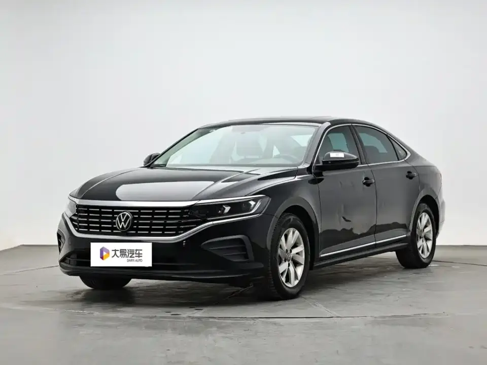 Volkswagen Passat Outstanding 280TSI Business Edition 2025