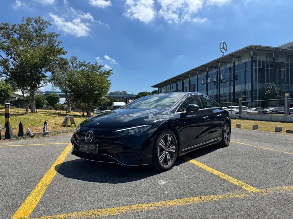 Mercedes-Benz EQE Model 500 4MATIC Luxury Edition 2025