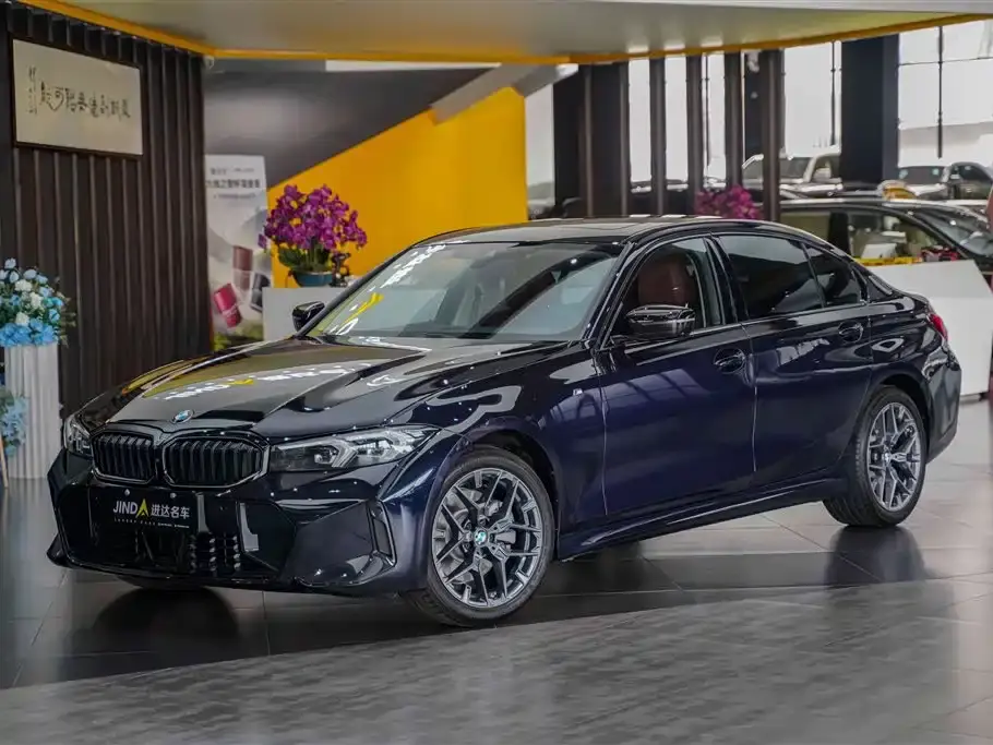 BMW 3 Series 330Li M Sport Night Edition 2026