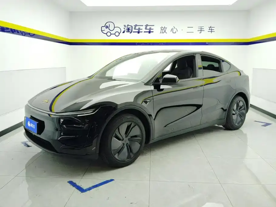 Tesla Model Y Rear-Wheel Drive 2026