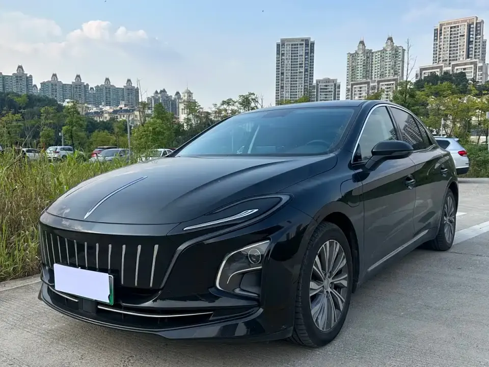 Hongqi E-QM5 431km Charging Enjoyment Edition 2023