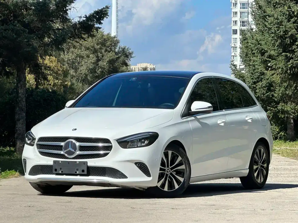 Mercedes-Benz B-Class Facelift B 200 Sporty 2023