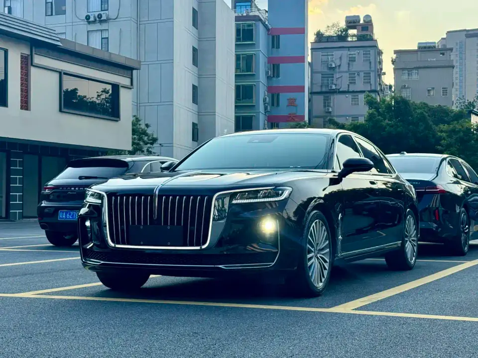 Hongqi H9 Model 2.0T Smart Connect Flagship Edition 2023