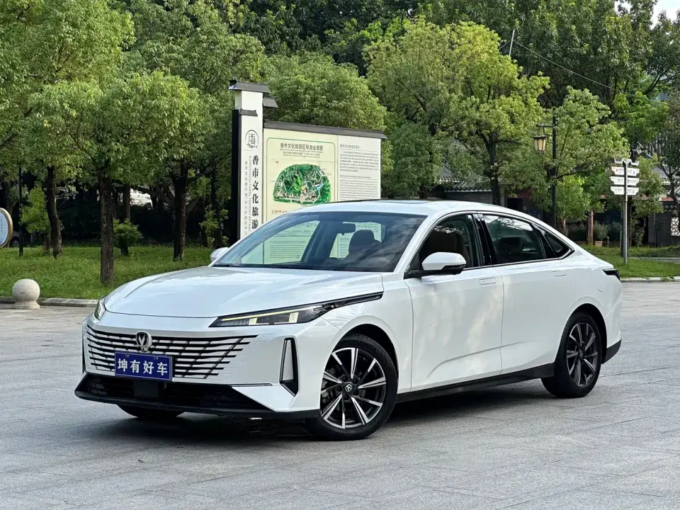 Changan Eado Model 1.5T GDI Auto Flagship Type 2024