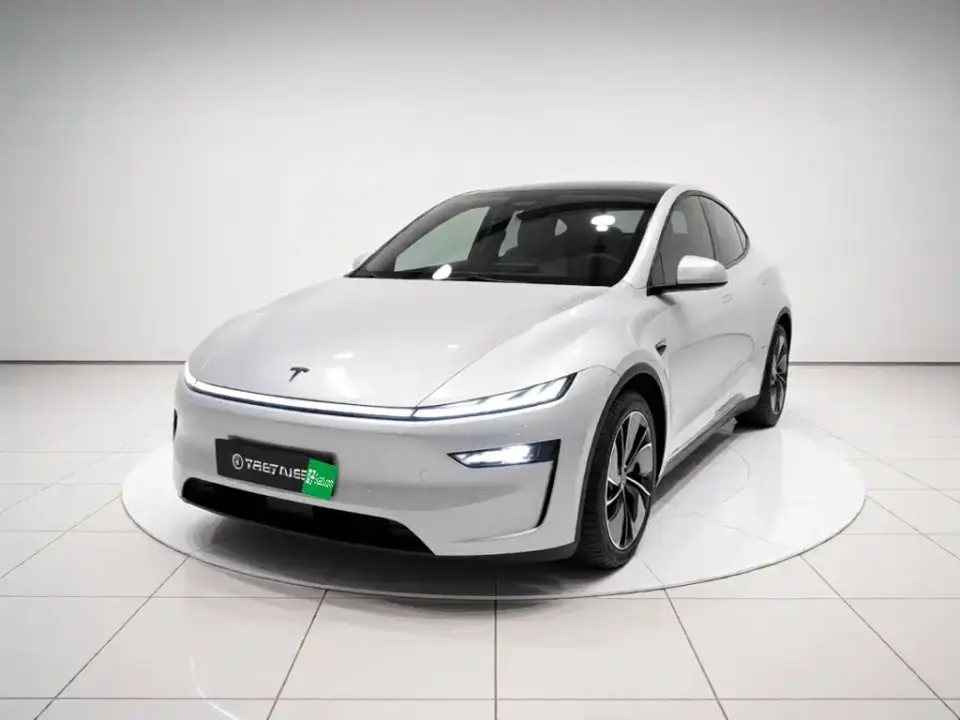Tesla Model Y Rear-Wheel Drive 2025