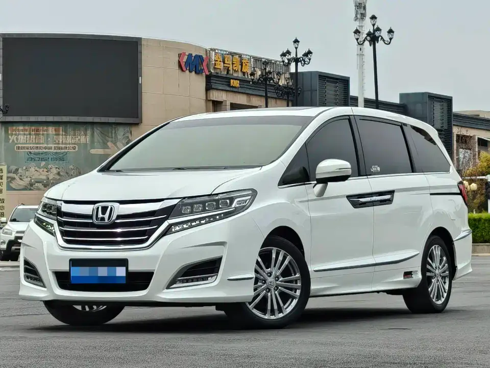 Honda Elysion 2.4L Luxury Edition 2019