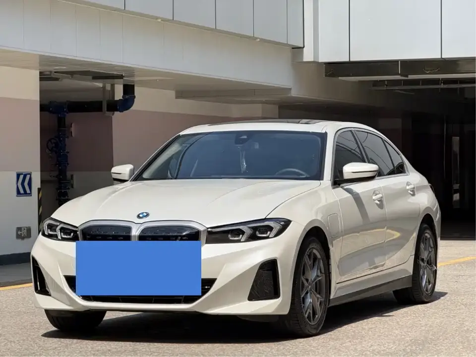 BMW i3 eDrive 35 L 2024