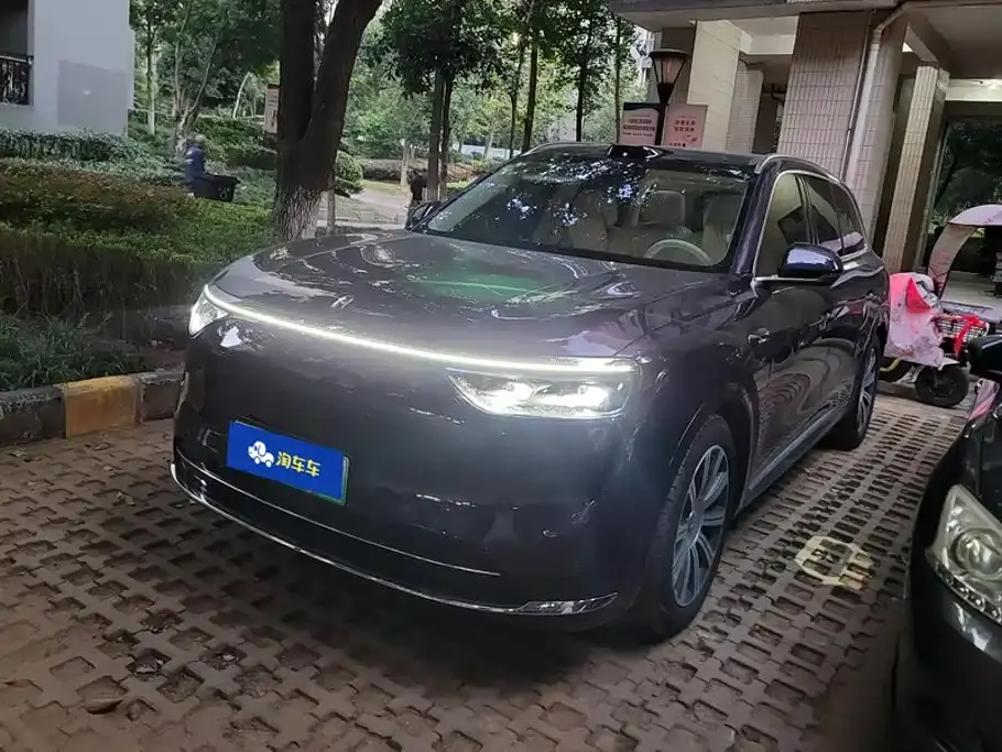 AITO Wenjie AITO M8 Model Extended Range Max Edition 37kWh 6-Seater 2026