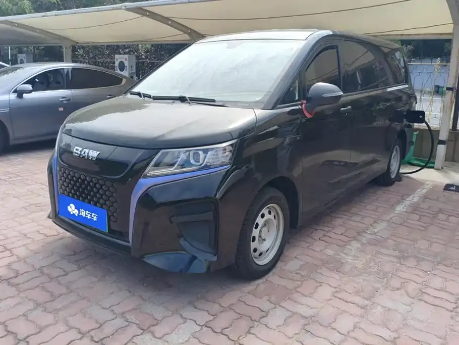 BAW (Beijing Automobile Works) Ruisheng Ace M7 EV 270KM Startup Edition 7-Seater 2025