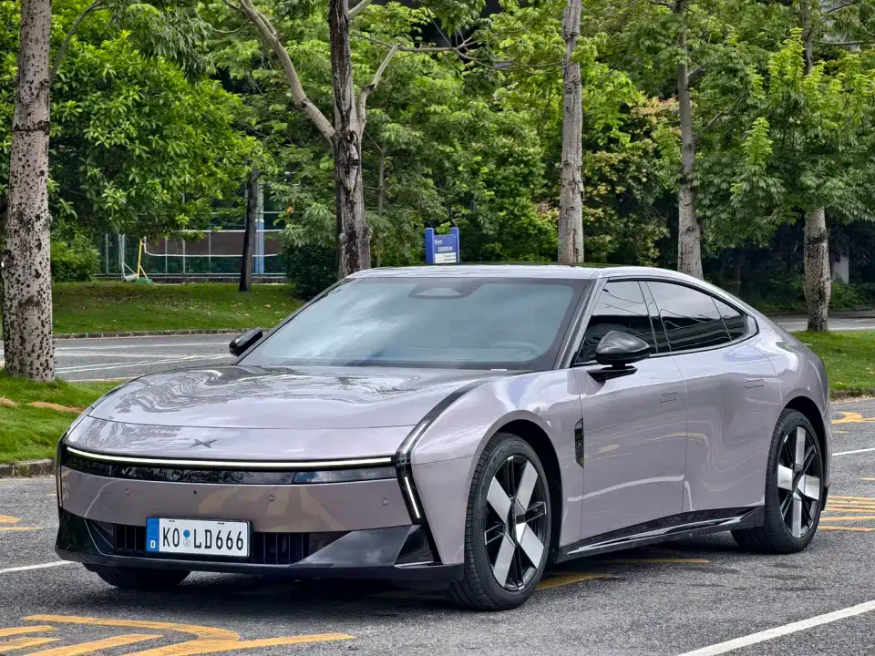 XPeng P7 702km Long Range Edition 2025