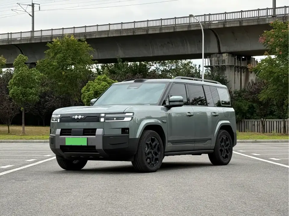 Fangchengbao Titanium 7 AWD Base Model 2026