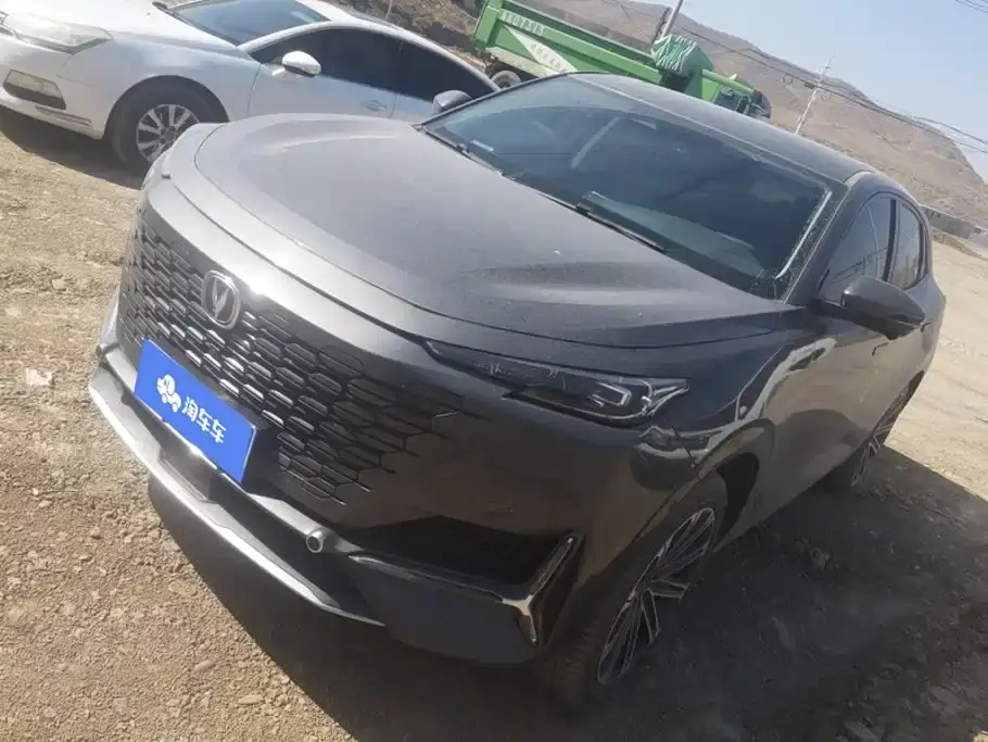 Changan UNI-K 2.0T AWD Premium 2021