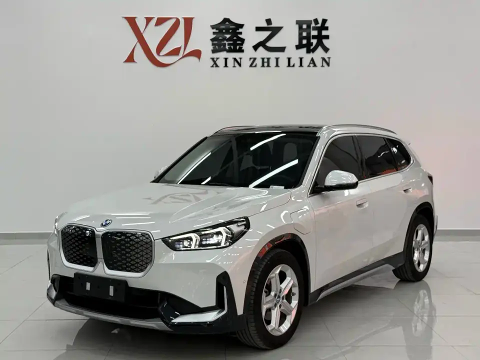 BMW iX1 eDrive25L X Design Package 2025
