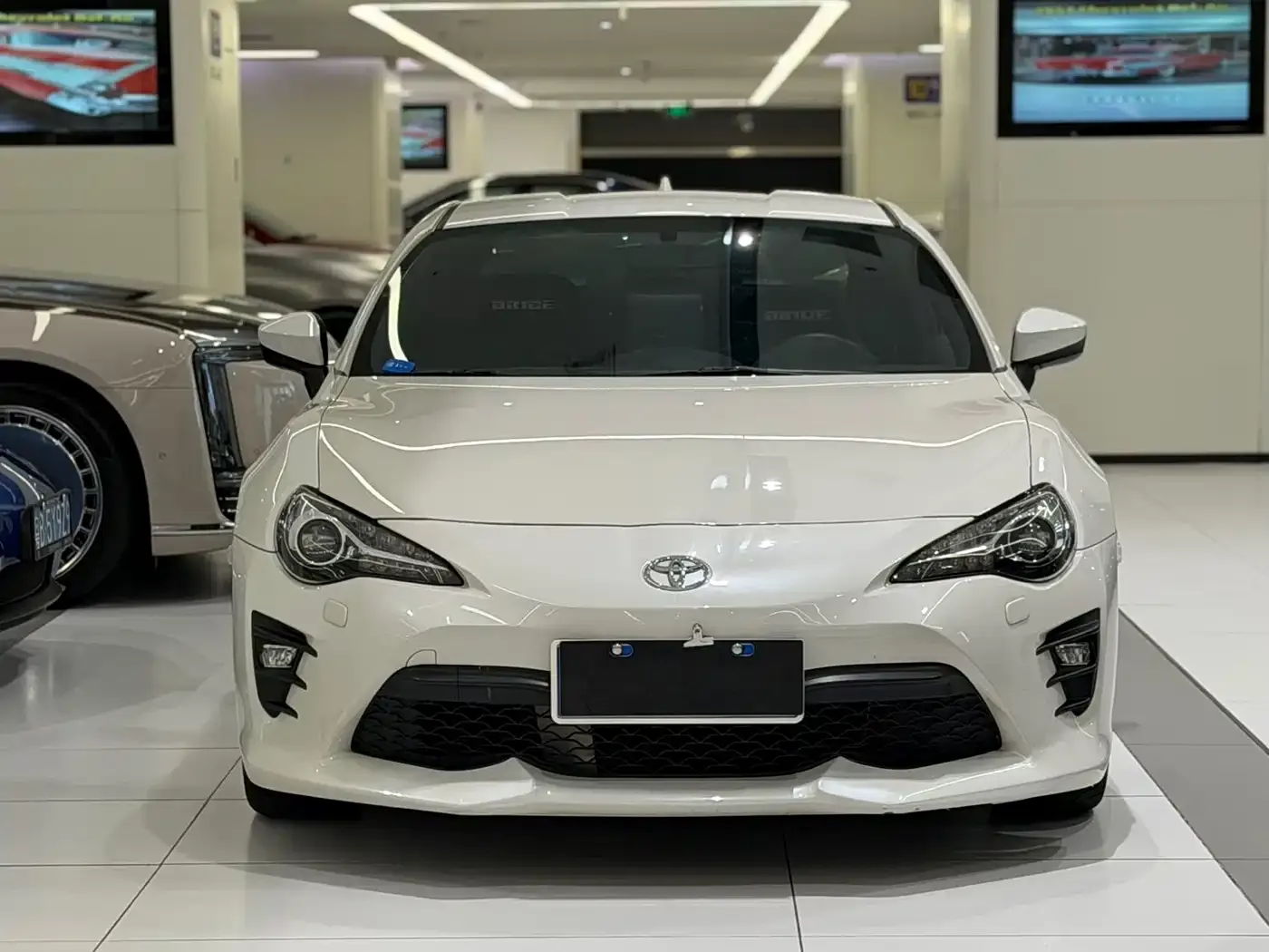Toyota 86 2.0L Manual Luxury Edition 2019 — фото 2
