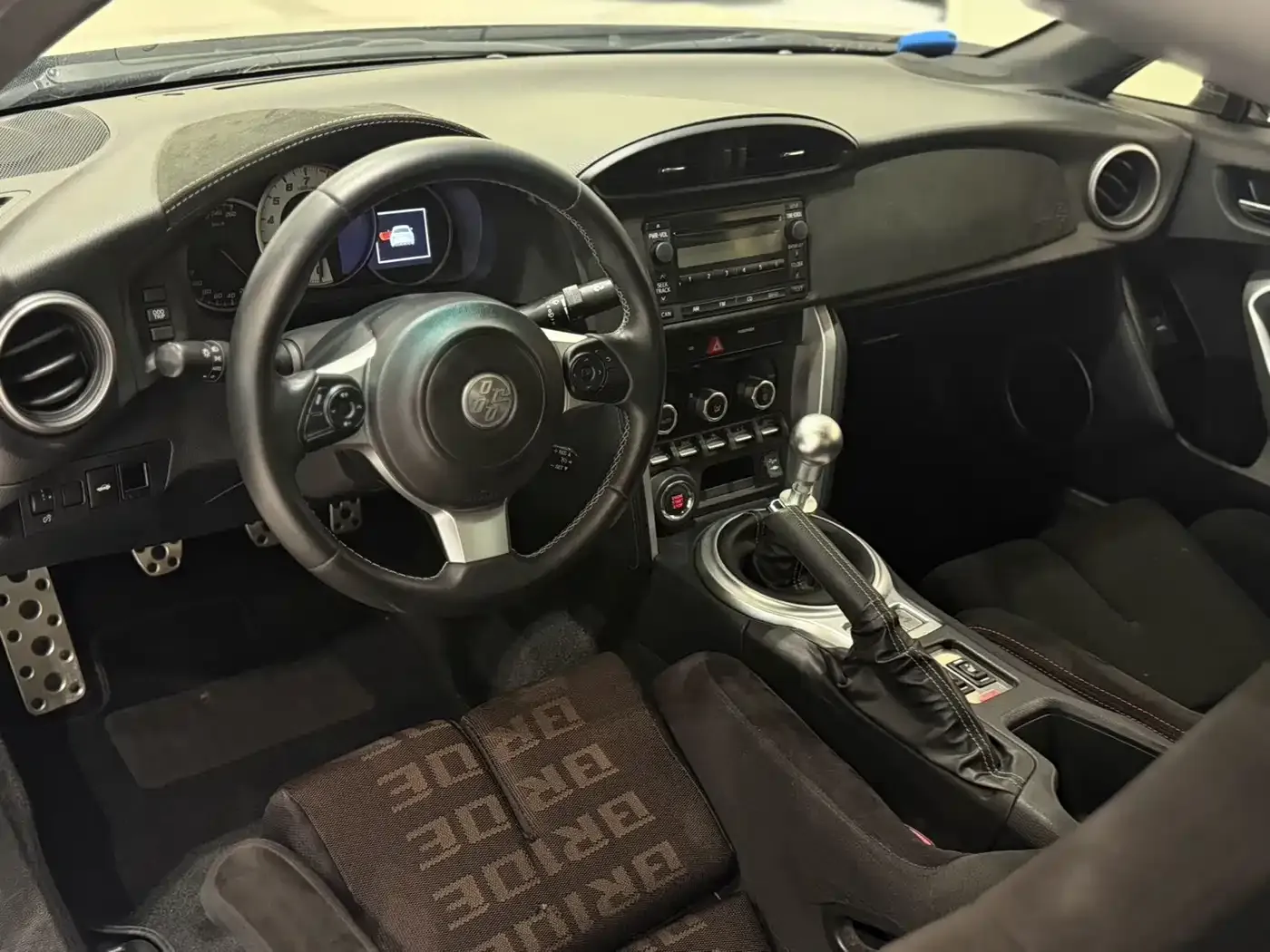 Toyota 86 2.0L Manual Luxury Edition 2019 — фото 7