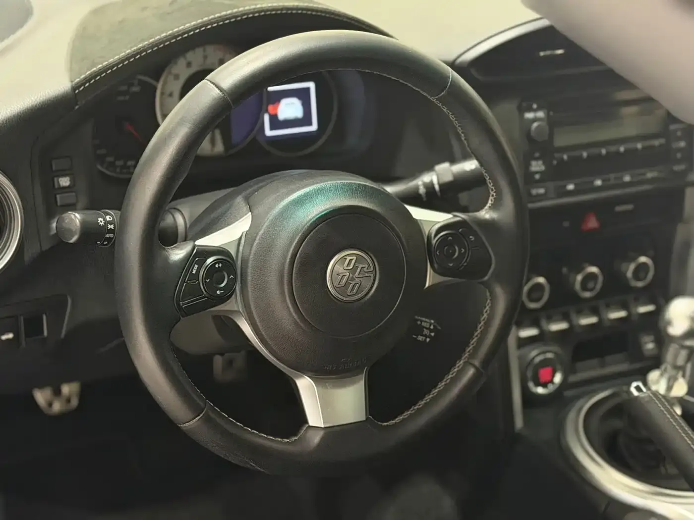 Toyota 86 2.0L Manual Luxury Edition 2019 — фото 6