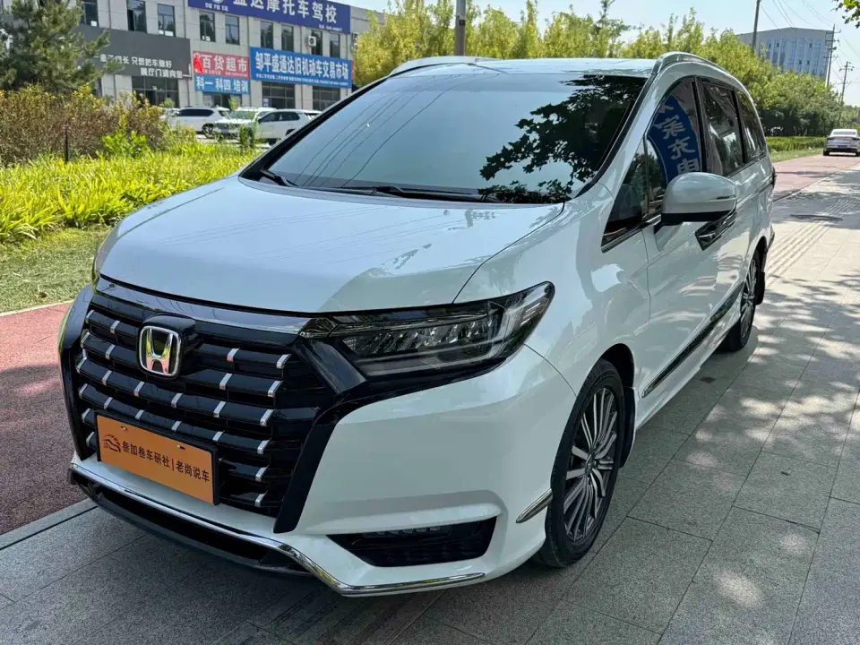 Honda Elysion Model 2.0L e:HEV Classic Edition 2022