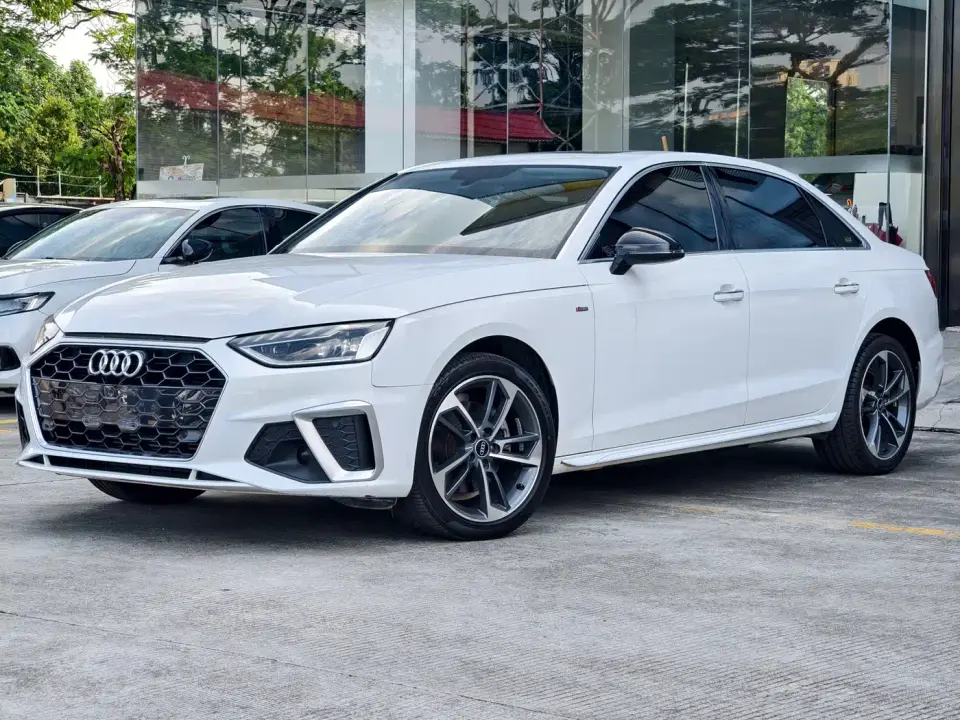 Audi A4L 40 TFSI Fashion Dynamic 2022
