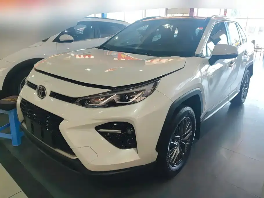 Toyota Wildlander 2.0L CVT FWD Luxury PLUS 2024