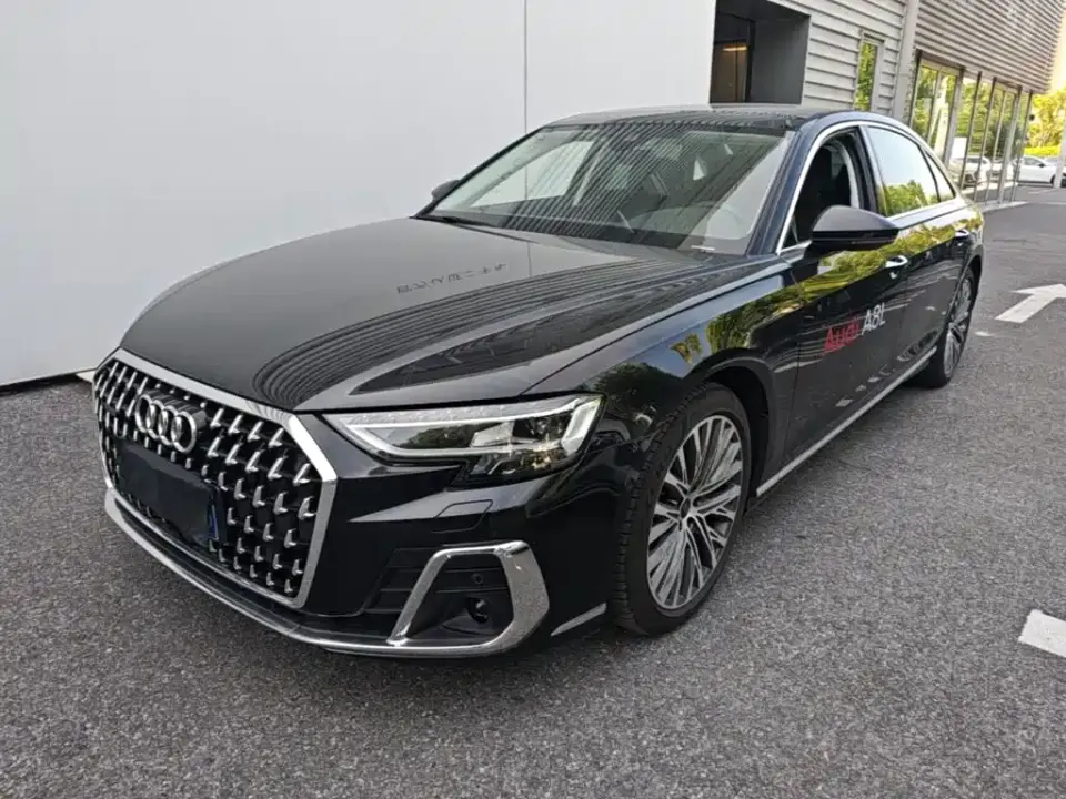 Audi A8 Model A8L 50 TFSI quattro Premium Selection 2025
