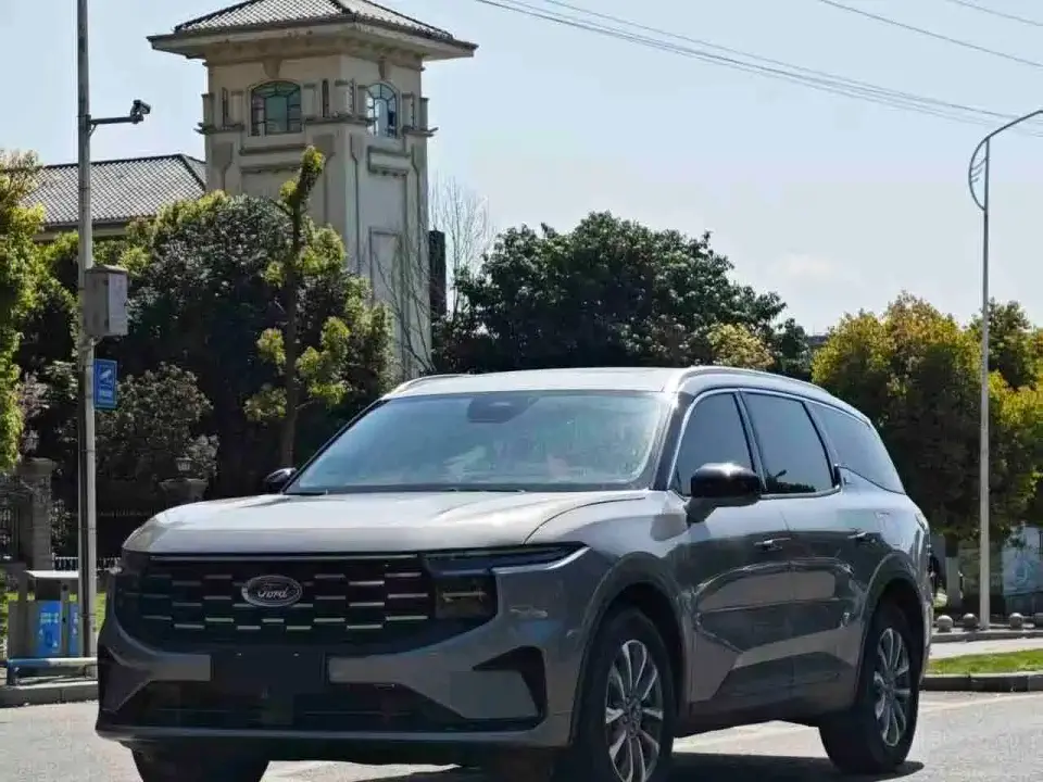 Ford Edge Edge L 2.0T EcoBoost FWD 7-Seater Luxury 2023