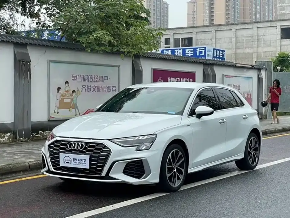 Audi A3 Facelift Sportback 35 TFSI Progressive Sport 2023