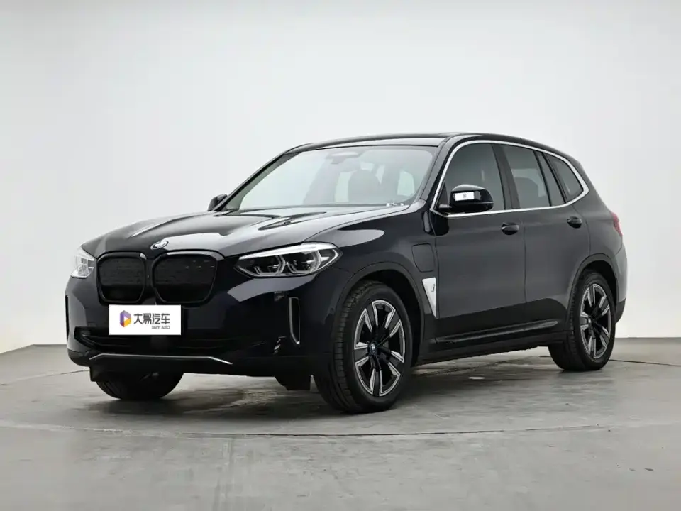 BMW iX3 Leading 2021