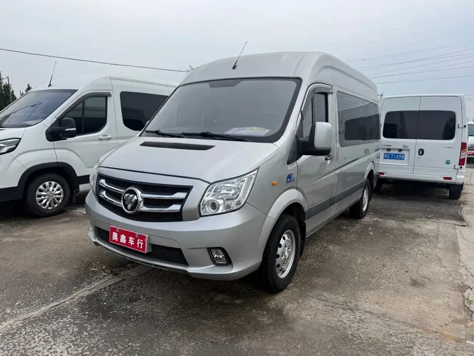 Foton Tuyano Jixiang Multi-function 2.0T Automatic Long Wheelbase Medium Roof Single Rear Tire 6/7/9-seater 2024