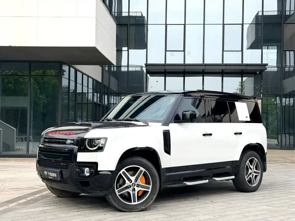 Land Rover Defender 110 P400 X-DYNAMIC HSE 2022