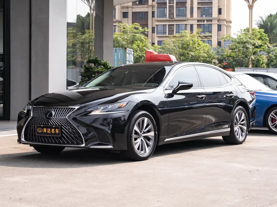 Lexus LS 500h Excellence (China VI) 2020