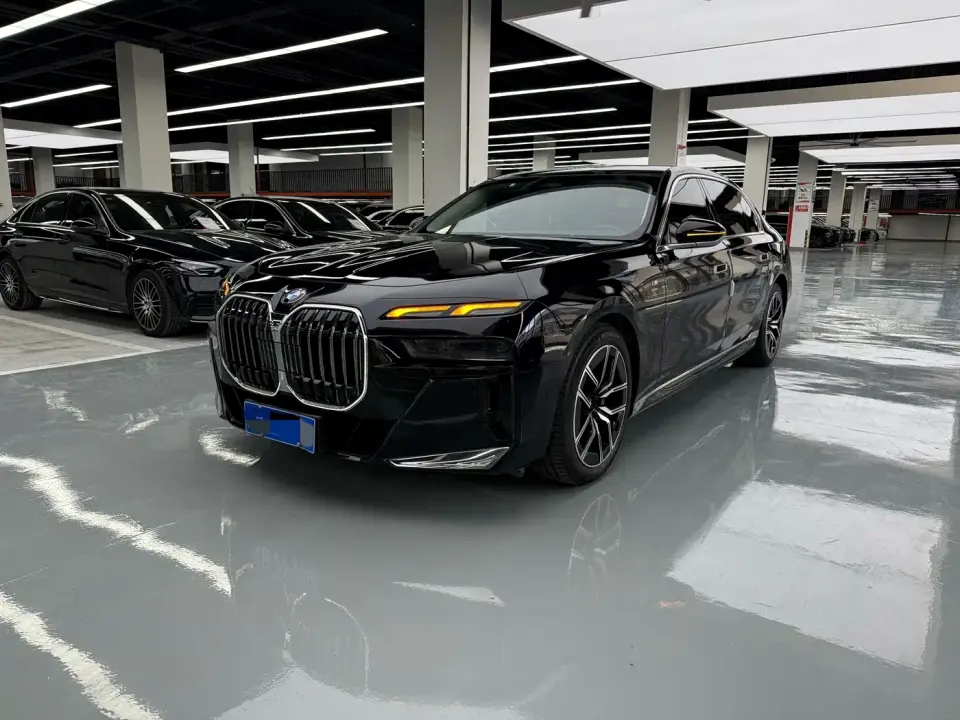 BMW 7 Series Model 735Li M Sport Package 2023