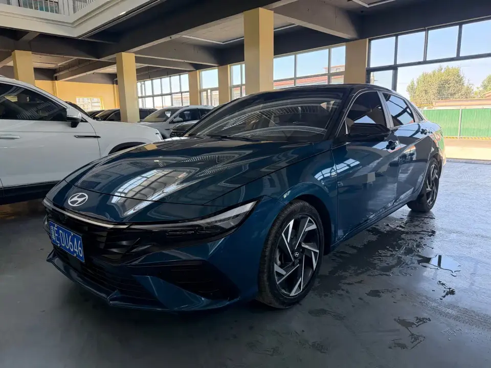 Hyundai Elantra 1.5L CVT TOP Flagship Edition 2023